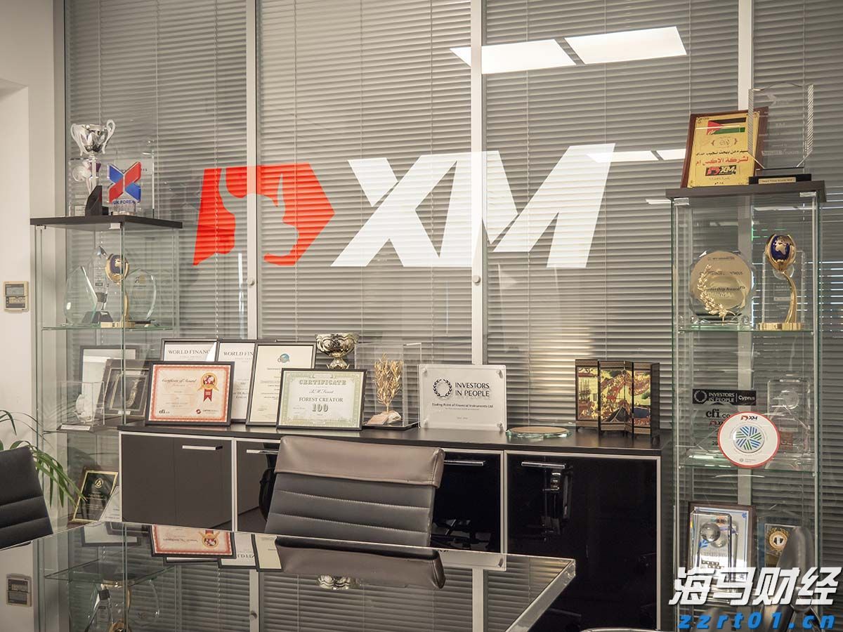 港股收盘(07.24) | 恒指上涨0.51% 医药、芯片股表现突出 黄金股全线走低