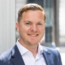 日本首相石破茂决定辞职