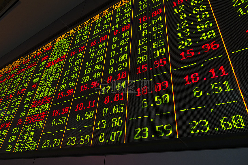 从代管钥匙到暖心叮嘱:一张提示条,藏着民警的 “绣花功夫”